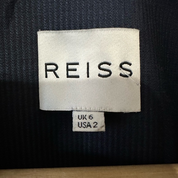 Reiss Solita Single Breasted Suit Blazer in Navy Pinstripe - Size 2 - Picture 2 of 7